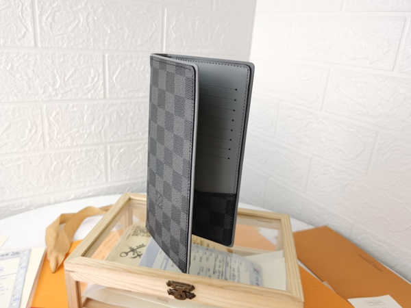 LVコピーウォレット正面デザイン